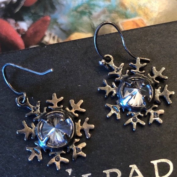 Silpada Sterling Silver Cubic Zirconia Snowflake Earrings W1459 - Picture 4 of 16